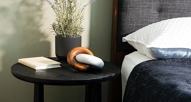 side table decor