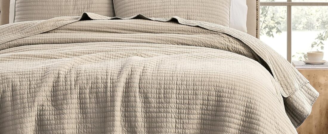 WDCOZY 100% Cotton Queen Size Quilt Set – Beige Neutral Striped Pick Stitch Soft Lightweight Bedspread, Textured Like Linen, Farmhouse Country Rustic Coverlet, Shabby Chic Gauze Bedding, 3 Pieces