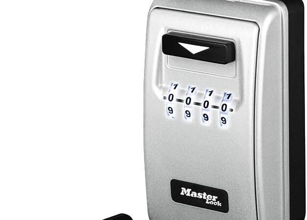 Master Lock Black Portable Key Lock Box with Light Up Dials, Set/Reset Combination for Tenants, Guests, Clients, Ideal for Realtors, Landlords or Property Managers, Holds 6 Keys, 5424EC